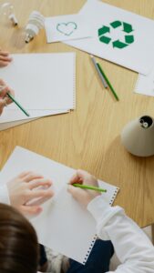 Educação como Ferramenta de Transformação Social: Conheça o Novo Ebook do Hub Sustainability